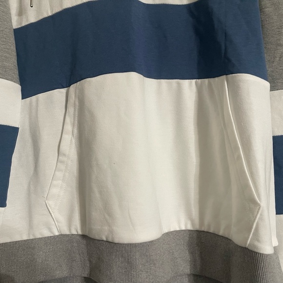 ✨NWOT✨ Women's Colorblock Hoodie - Picture 4 of 5